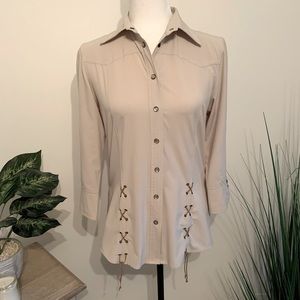 🎉 SALE 🎉 Button Down Top